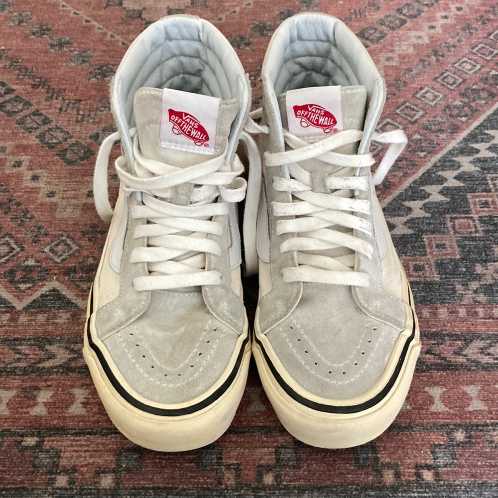 Vans High Tops Men’s 7 Women’s 8.5